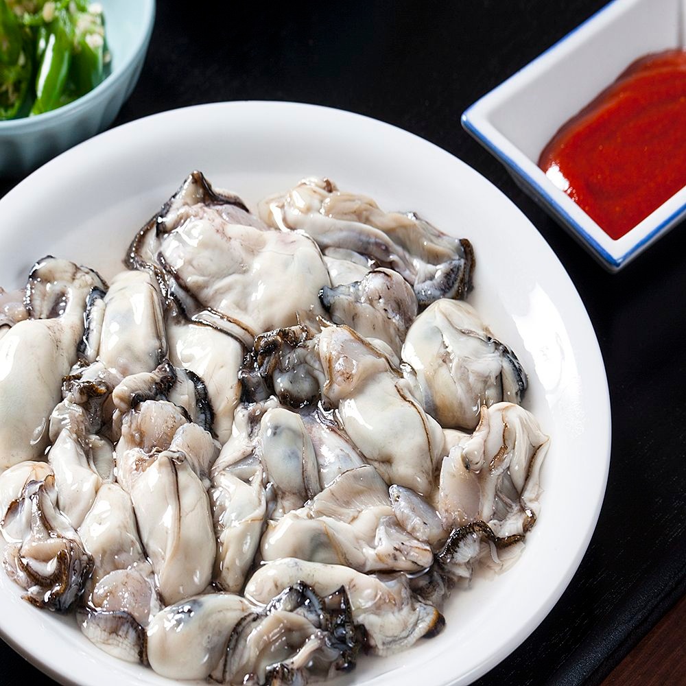 (주)바다사나이 2025년 제철 생굴 출하 통영 최상급 생굴 1kg [원산지:국산(경상남도 통영시)]