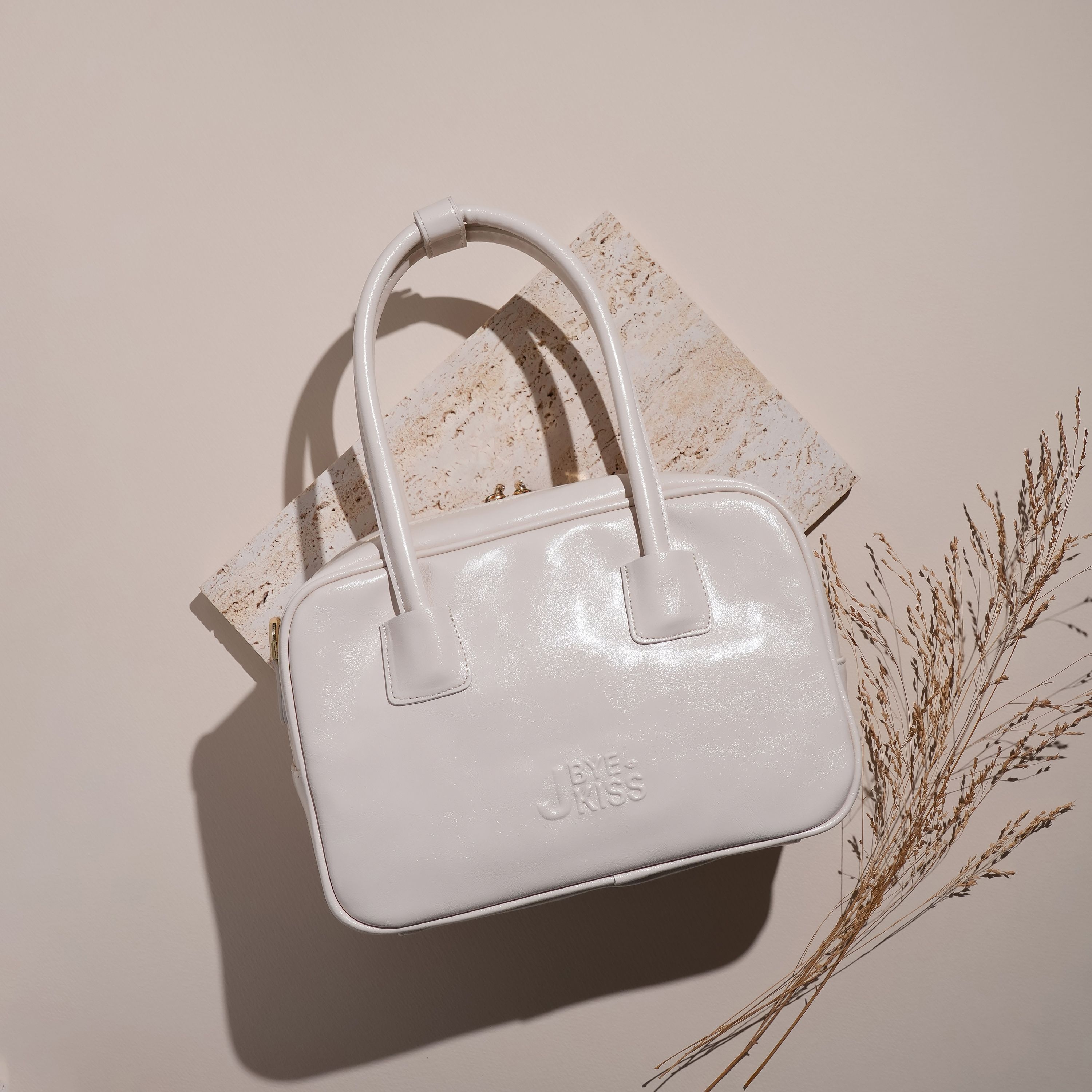 바이제이키스 한정할인[Emblem] 엠블럼 숄더 크로스백 5colors 노트북가방 테블릿가방 스웨이드가방