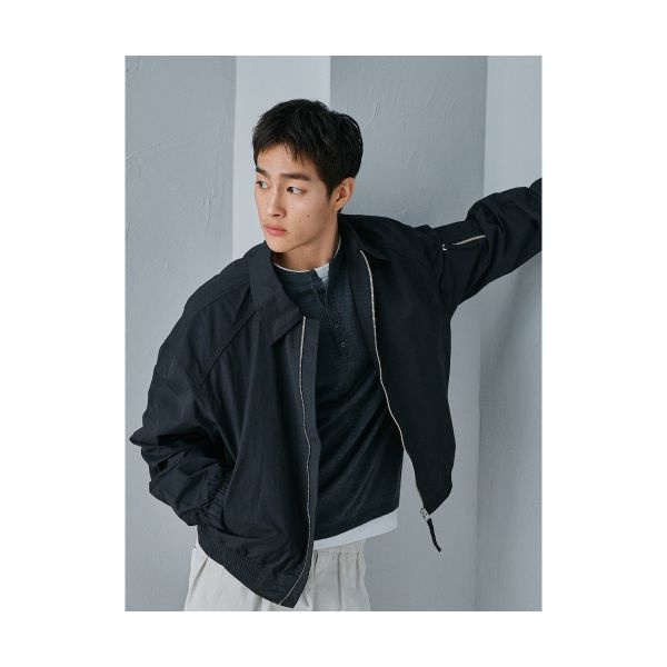 <매장정품> 8SECONDS 에잇세컨즈 크롭 나일론 MA1 블랙 215239AY25 757120