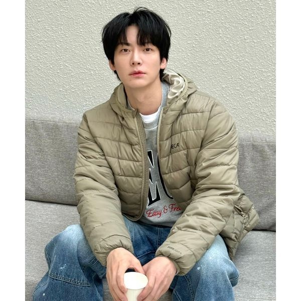 [젤라비, 안재현 PICK]에이카화이트 AECA EVERLIGHT WEIGHT PADDING-KHAKI AWCMFWBEOPAST001E8GC 166582