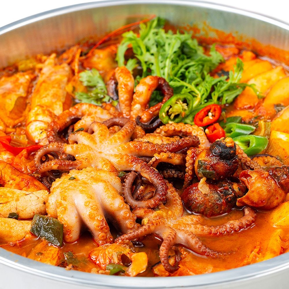 [롯데백화점] 친환경팔도 대도수산 매콤한 통 낙지전골 캠핑 밀키트 1.5kg