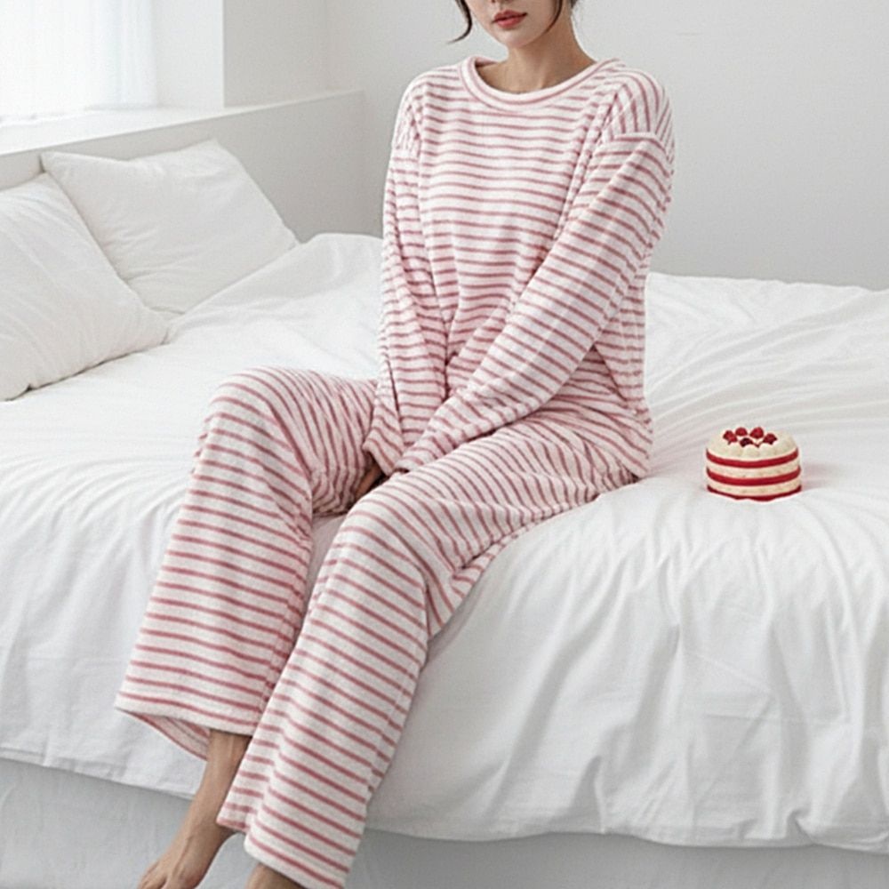 그린썸협력사 여성 스트라이프 극세사 홈웨어 세트 3칼라 단가라 긴팔 상하의 겨울 수면 잠옷 실내복