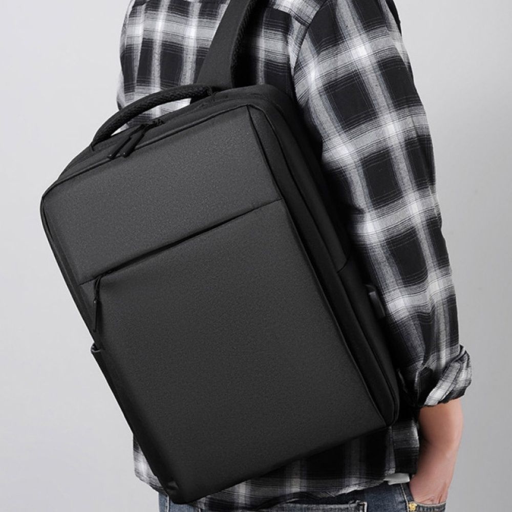 스퀘어 노트북 백팩 15.6인치, 17인치 가벼운 무게 편안한 착용감 효율적인 수납공간 편리한 충전 가방