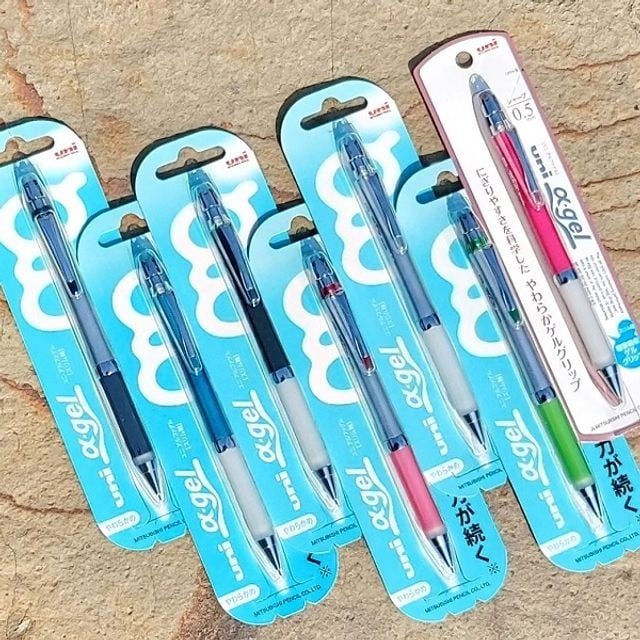 미쓰비시연필 한국판매(주) 유니 과학이 창조한 인체공학 샤프-알파겔 슬림 0.5mm