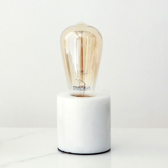 UnKnown CILINDA 단스탠드 E26 KS2190T + LED 스마트전구 9W 컬러 세트 당일발송