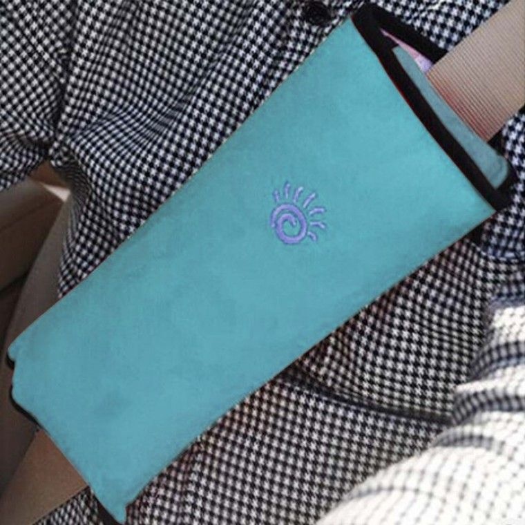 중국 OEM 차량용 목 안전벨트 쿠션 커버 목보호 운전 장거리 편안한 베개형