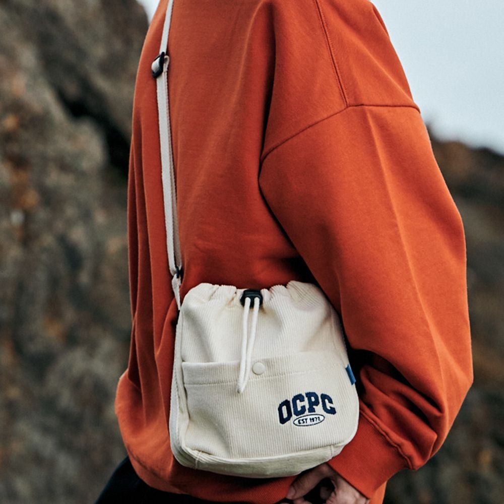 원더플레이스 [오션퍼시픽(OCEAN PACIFIC) ] 면100 OCPC 로고 코듀로이 미니 크로스백