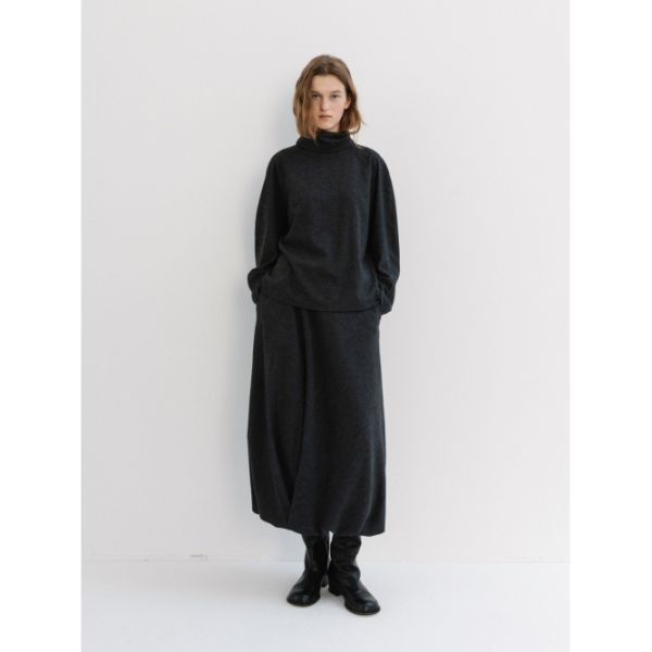 12월 29일 배송 MOIA padded draped skirt charcoal 826332