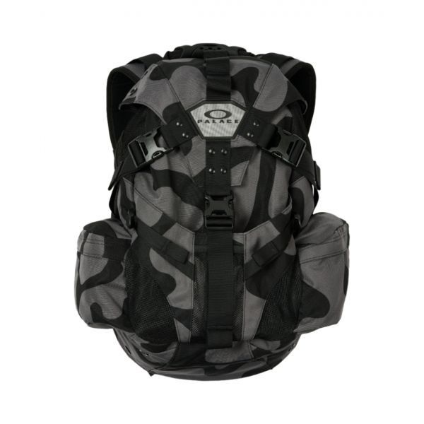 오클리 x 팔라스 아이콘 팩 나이트 클라우즈