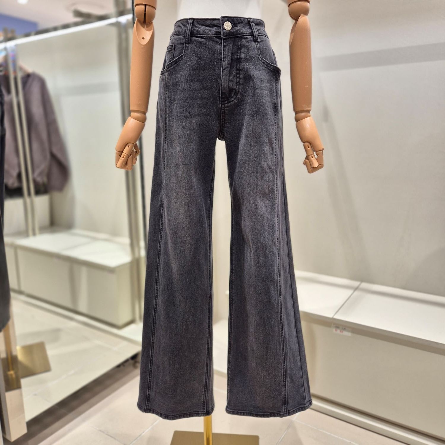 [롯데백화점] 비지트인뉴욕 레터링 약기모 일자핏 데님 VBBDP15 LE1220640022