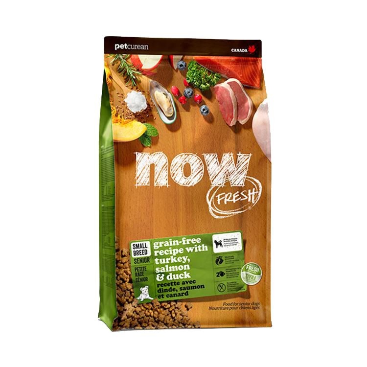 펫큐리안 나우 사료 스몰브리드 시니어 독 1.36kg