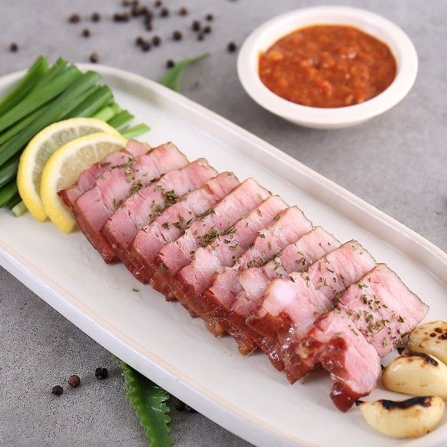 불향가득 참나무 장작 훈제삼겹 400g x 2팩