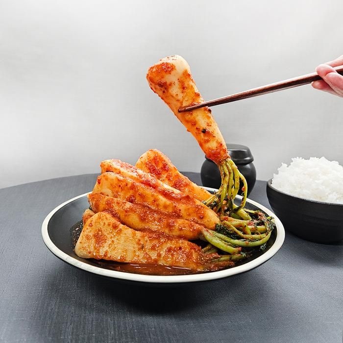 [제조원 : 영심푸드 / 전남 여수시 돌산읍 강남10길 38][영심푸드] (TV방송) 전라도 여수 돌산 알타리무 총각김치 1kg 국내산