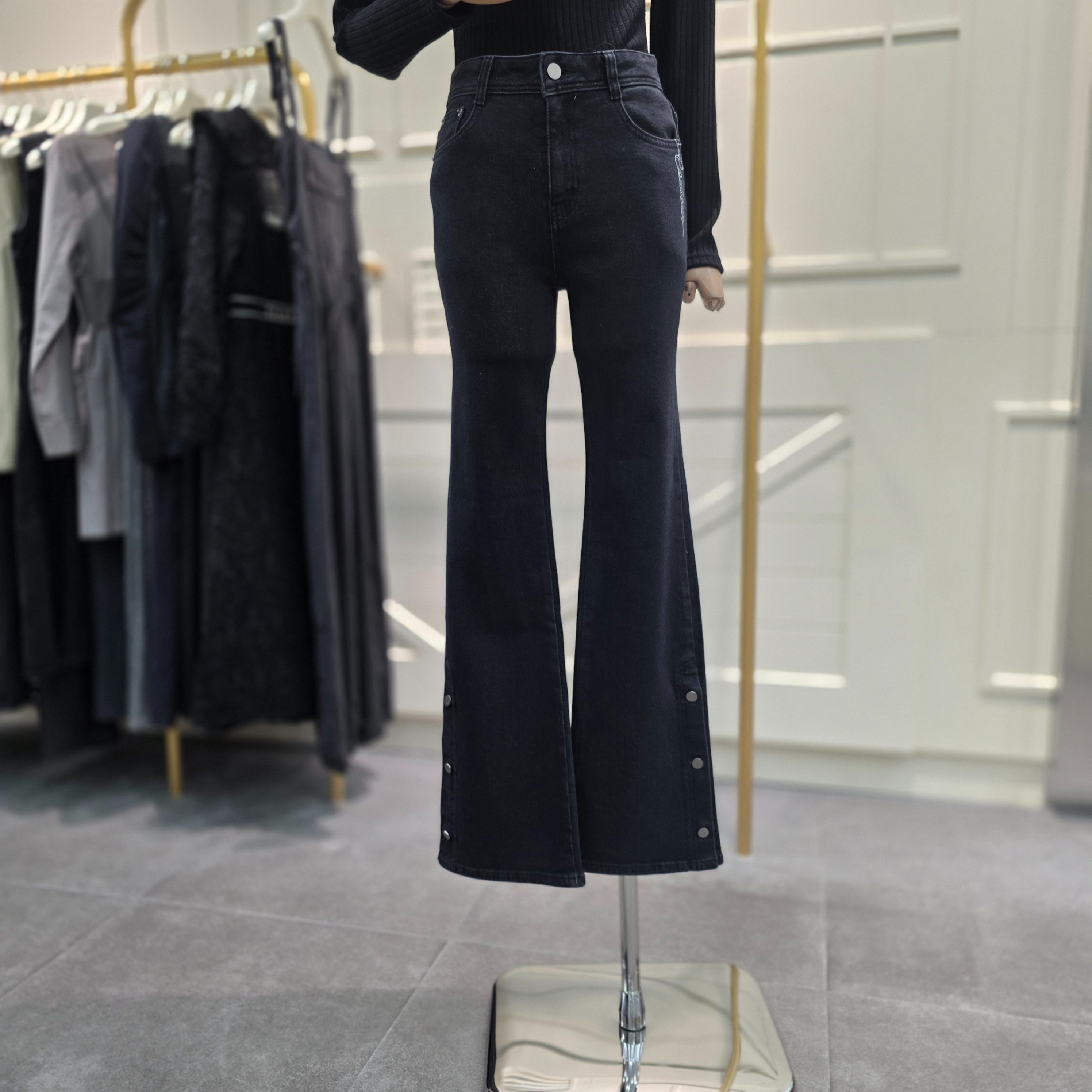 에고이스트 밑단 버튼 부츠컷 기모 데님팬츠 ER4DP760BK_CA1101816