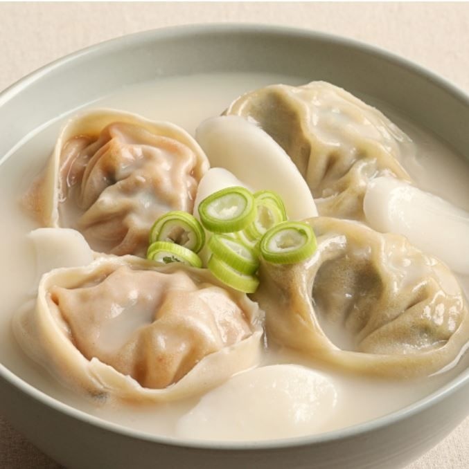 [롯데백화점] 설성목장 [톡딜/★특가]한우만둣국만들기SET 3.26KG(사골곰탕1kg*2팩+한우왕만두420g*3팩) LE1220717146