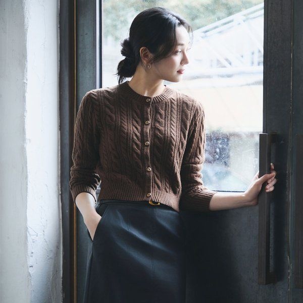 잇미샤 <매장정품> it MICHAA 잇미샤 [24 FW] 라운드넥 케이블 가디건 ITOAZCD720 867664