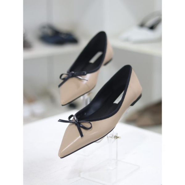 [패션플러스][와폰]바이로쏘 세이브존03 리본 포인티드 토 1.0cm 플랫슈즈 (BY)23S10757BC4W (12547434)