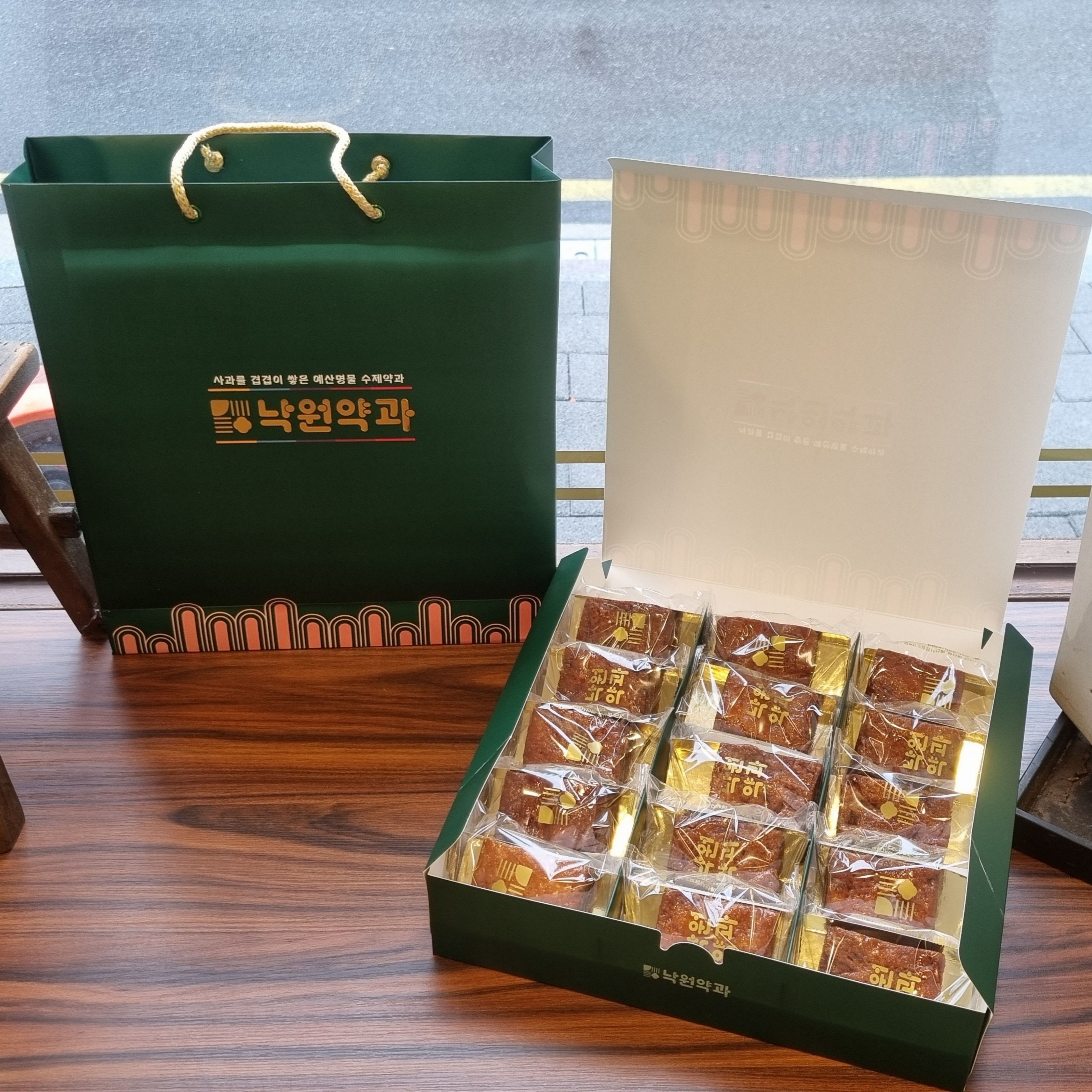 낙원약과 [온누리상품] 낙원약과 예산시장 장인 전통 페스츄리 사과 수제개성모약과 선물세트 600g