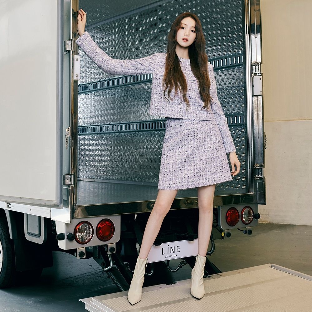 라인(LINE) 이성경 착용 유디엘 트위드 스커트 NGSKOK80