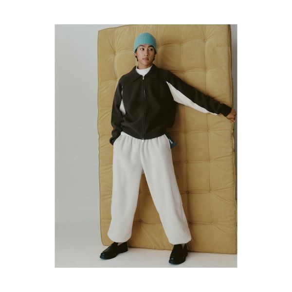 8SECONDS 에잇세컨즈 8SECONDS 소매 블럭 카라 집업 가디건 브라운 424Y5AAY1D 114135