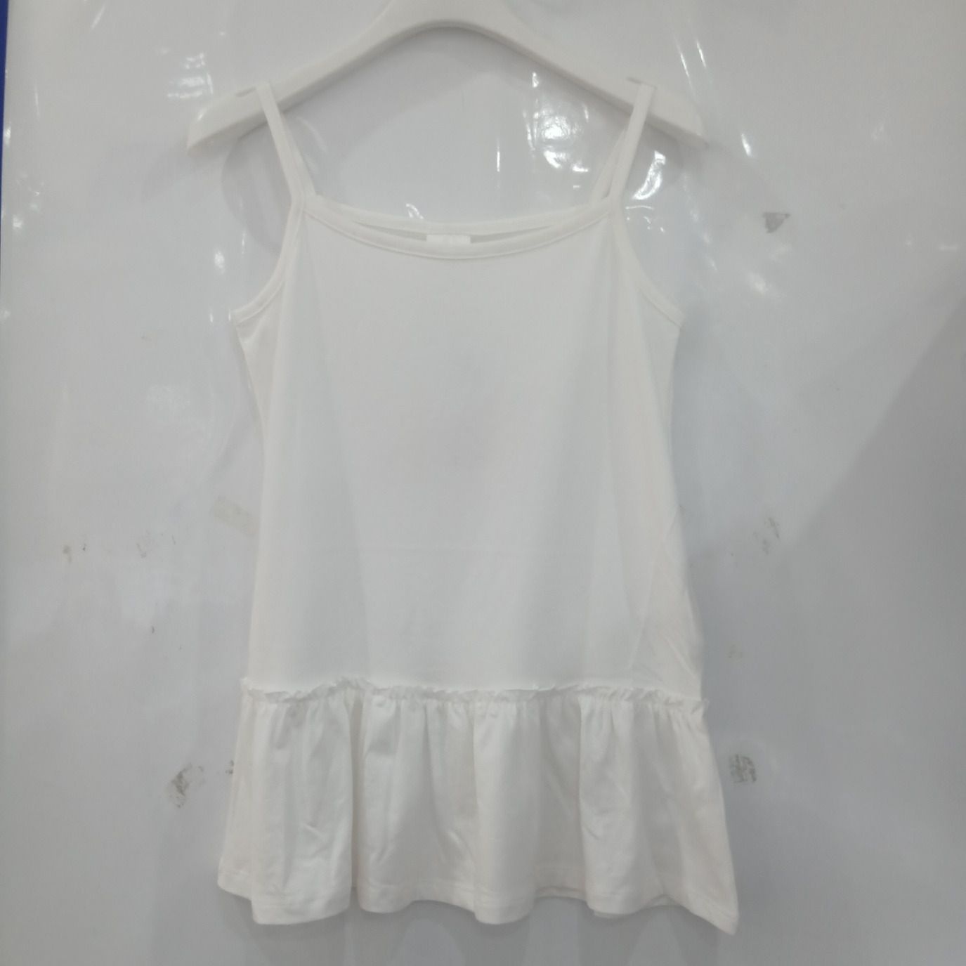 에꼴리에 [모다아울렛][에꼴리에][모다부평]밑단 프릴 레이어드 끈나시/26OP451WT_BP 부평점