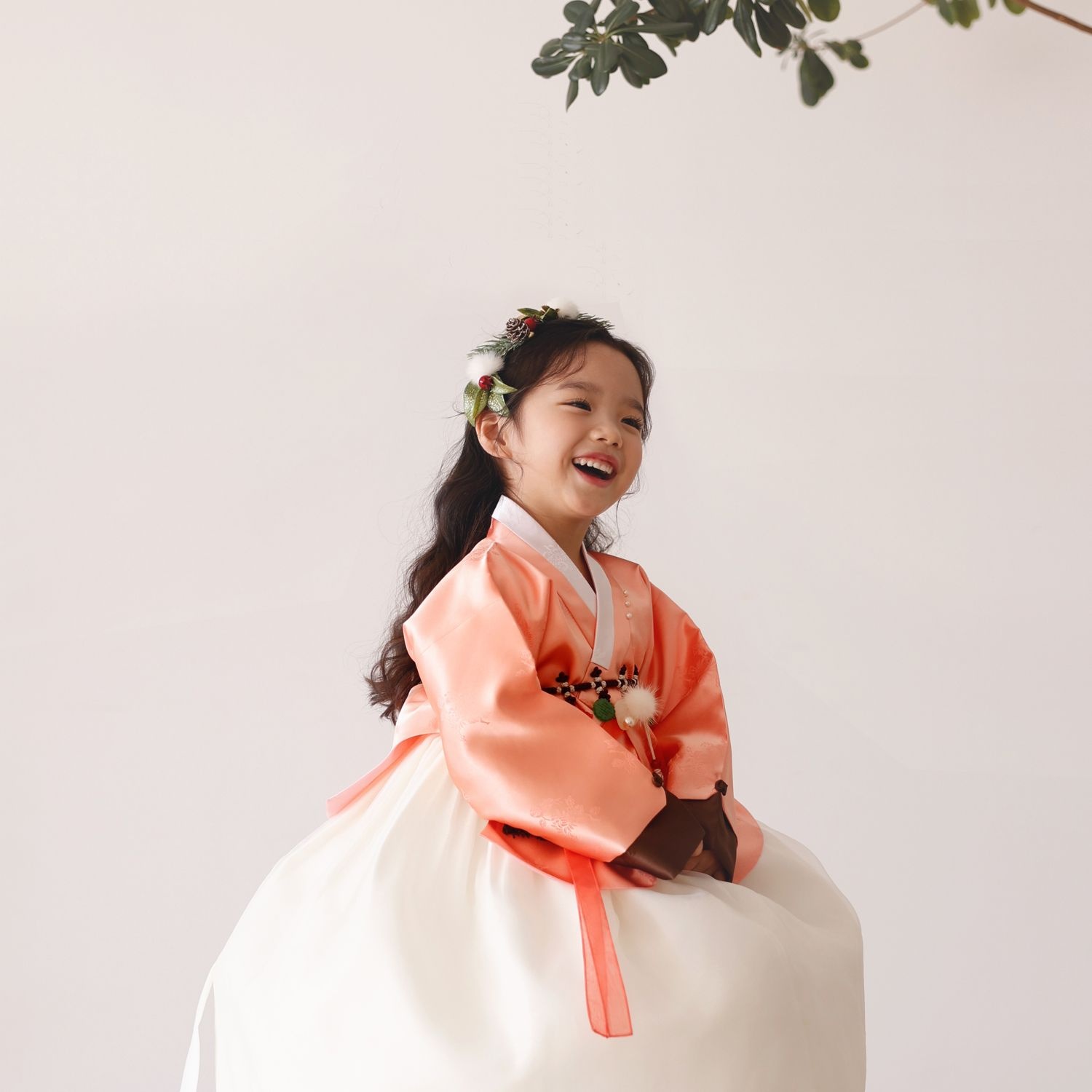 [롯데백화점] 모리앙 첫눈아래 살구 여아한복 LE1218488932