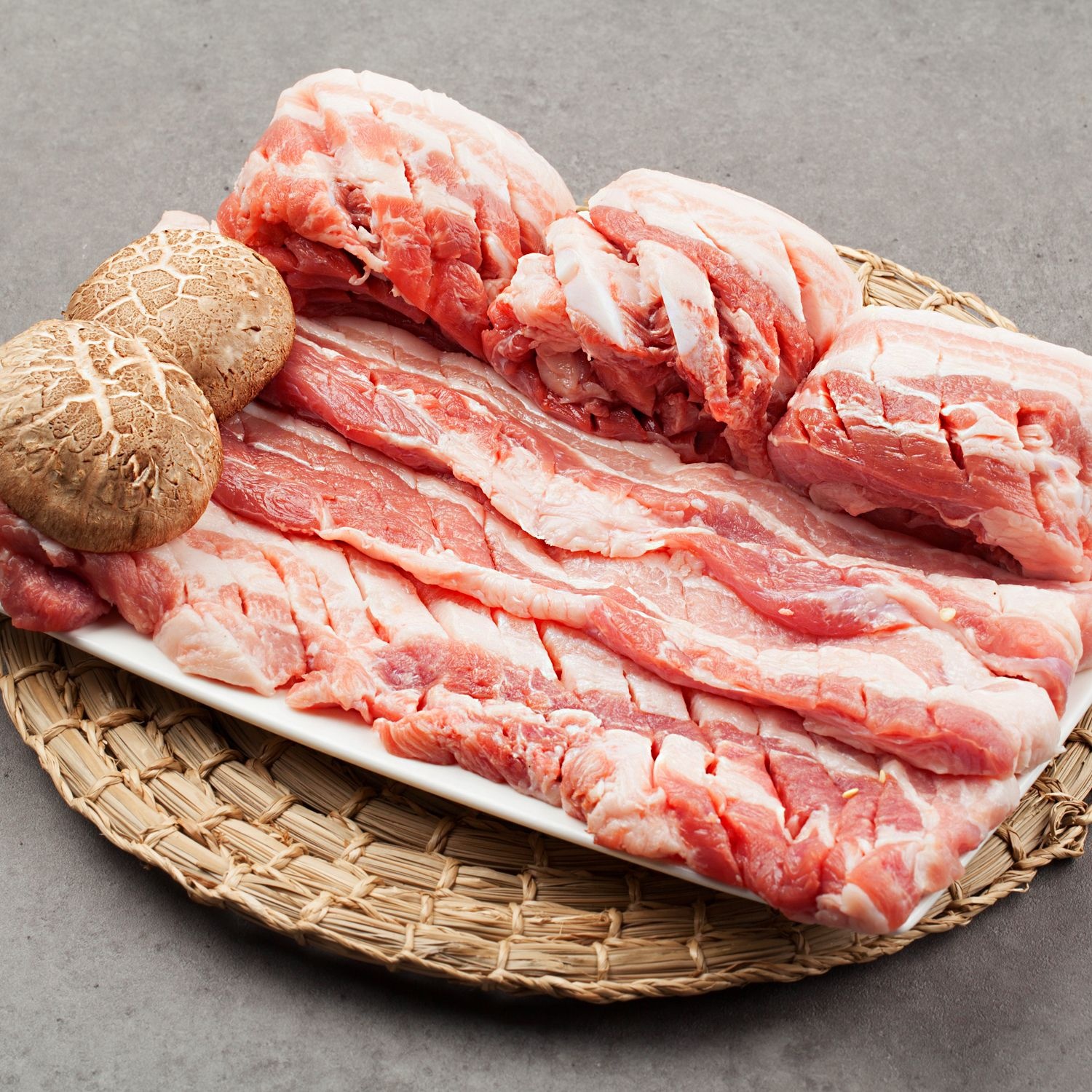 [ 신축산 도매 ] 한돈 국내산 삼겹살 + 목살 + 항정살 + 뒷고기  국내산 맛있는 돼지고기 골라담기 600g