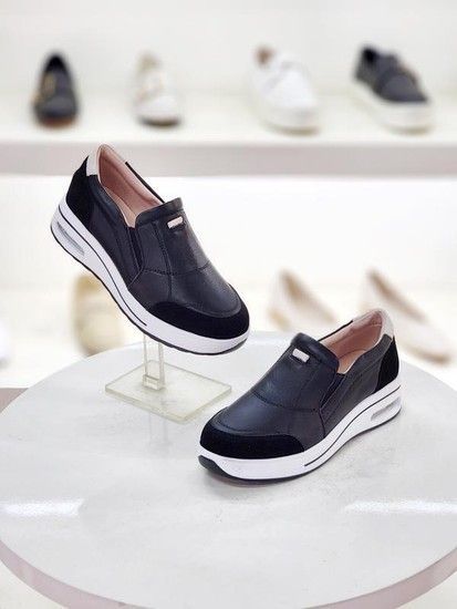 세이브존03  여성 소가죽 경량 심플 스티치 에어쿠션굽 슬립온 4cm AQKR P340A-S (44684428)