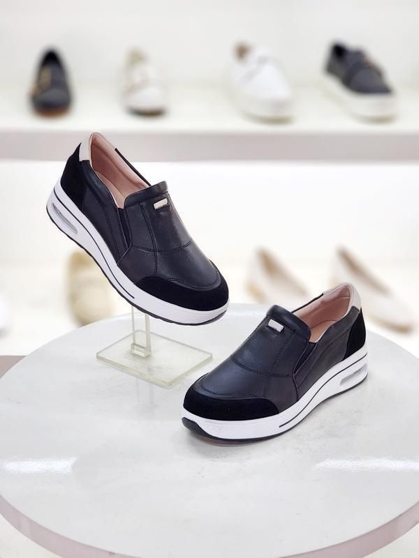 세레스 세레스 세이브존03 세레스 여성 소가죽 경량 심플 스티치 에어쿠션굽 슬립온 4cm AQKR P340A-S