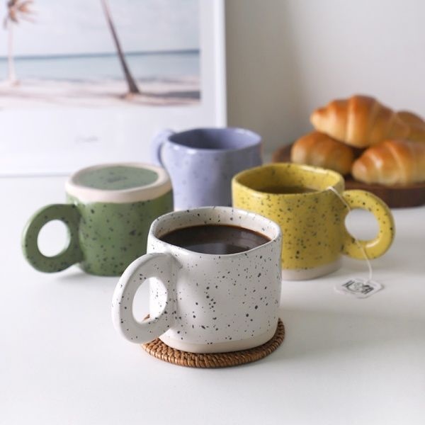 협력업체 [교보문고] 키친몰링  크런치 홈카페 점박이 머그컵 300ml 4color 택1