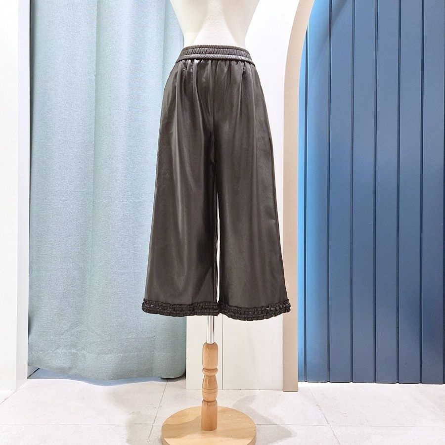 리펜 스튜디오 [AK원주점] [리펜스튜디오] 밑단프릴 페이크레더 와이드 팬츠 SG12PT501