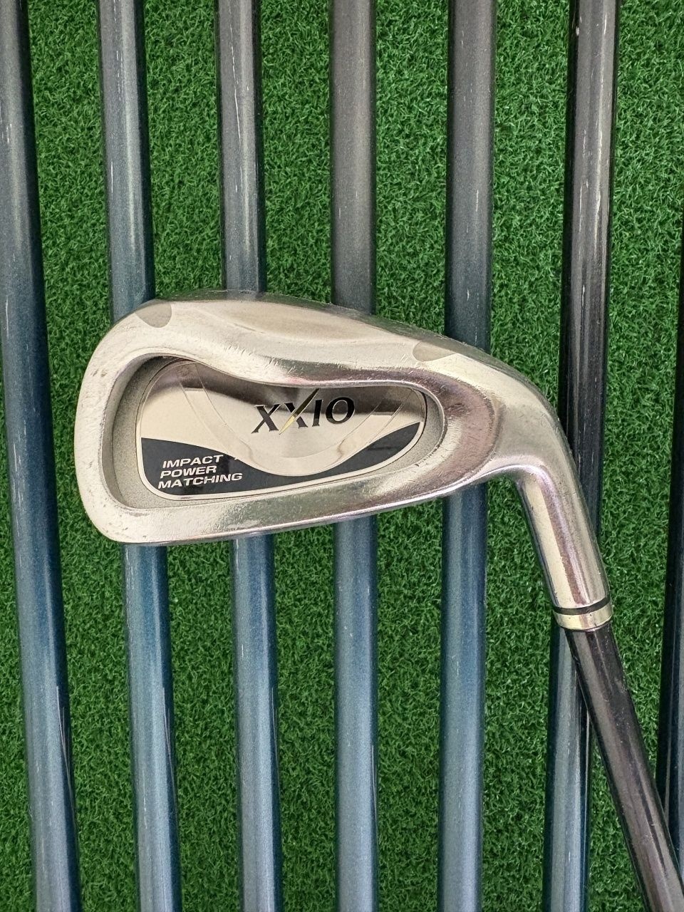 [중고] 젝시오4 MP400 62g R강도 (5-A,S) 8아이언세트 (코드 T023210)