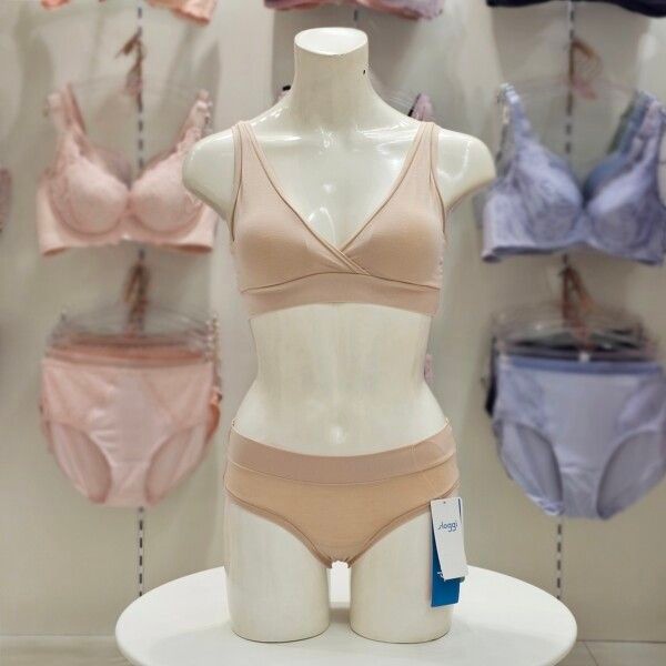 [Triumph] [AK수원점] [트라이엄프] 슬로기 고올라운드 노와이어 브라렛 미디팬티 세트 TB87A2126H 3L