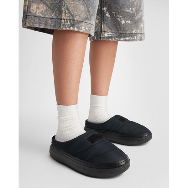 [슈퍼특가]컨버스 척테일러 올스타 엘리먼츠 패딩 방한 슬리퍼 뮬 블랙 A13893C