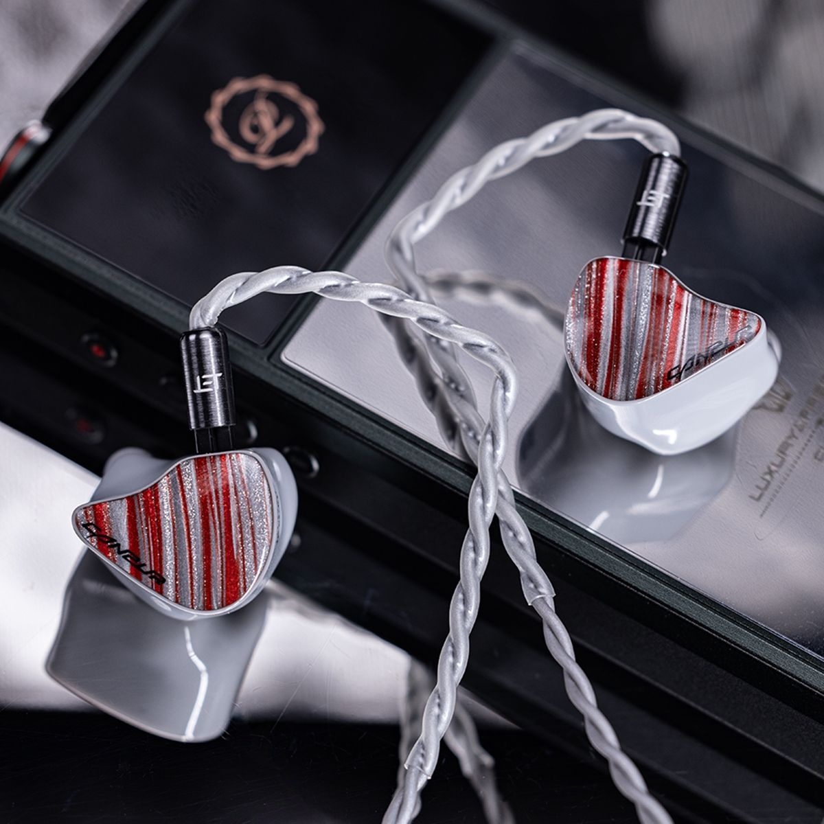 캔퍼 인이어 유선 이어폰 7BA+4EST+1PLA+2BCD (국내정품) CANPUR CP752B