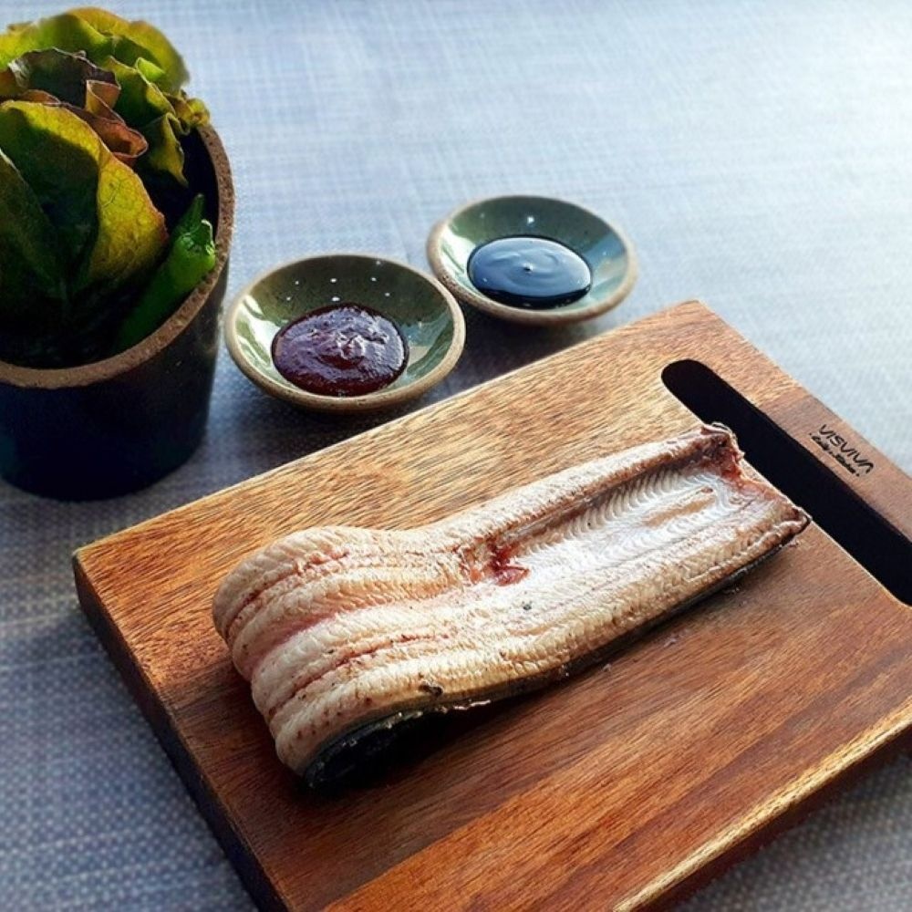 자포니카 손질 민물장어 700g이상 소스2종/초생강