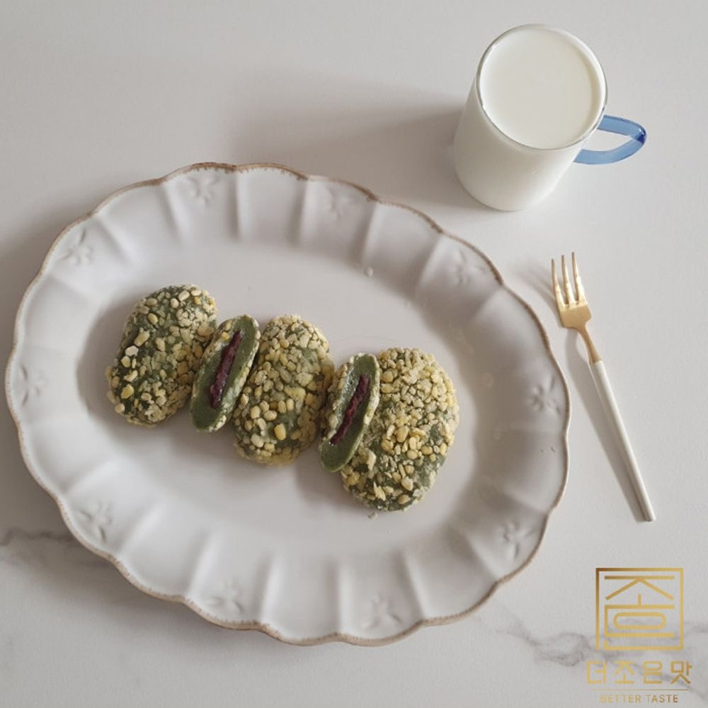 옥토끼방앗간 녹두 오메기떡 60g x 8개입 향긋한 쑥반죽 달콤한 팥앙금 간편하고 깔끔한 개별 포장 구성