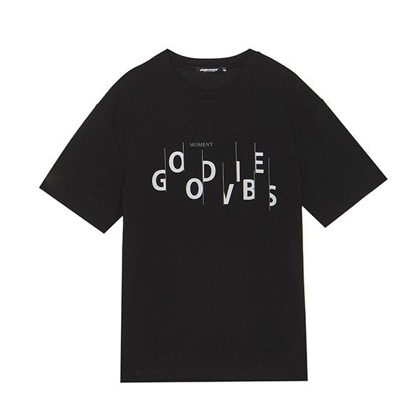 잠뱅이 잠뱅이 [하프클럽]남성)  앞판 그래픽 분또 반팔 티셔츠 (세미오버)_AM2WTS402-BK