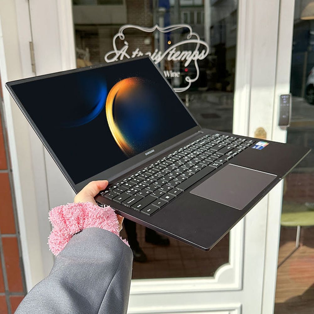 삼성전자 갤럭시북3 NT750XFT-A71A 인텔 최신 i7 FHD 광시야각 대화면 고성능 윈