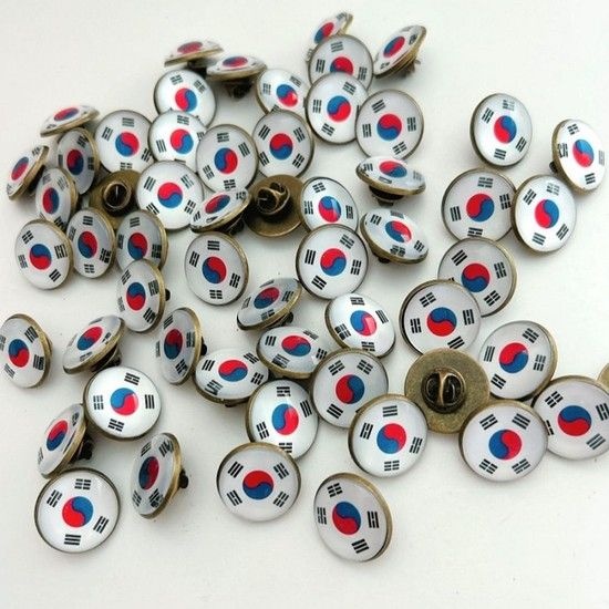 태극기 뱃지 경축일 국경일 브로츠 선물 뺏지 국경일 광복절 현충일 제헌절 해외여행