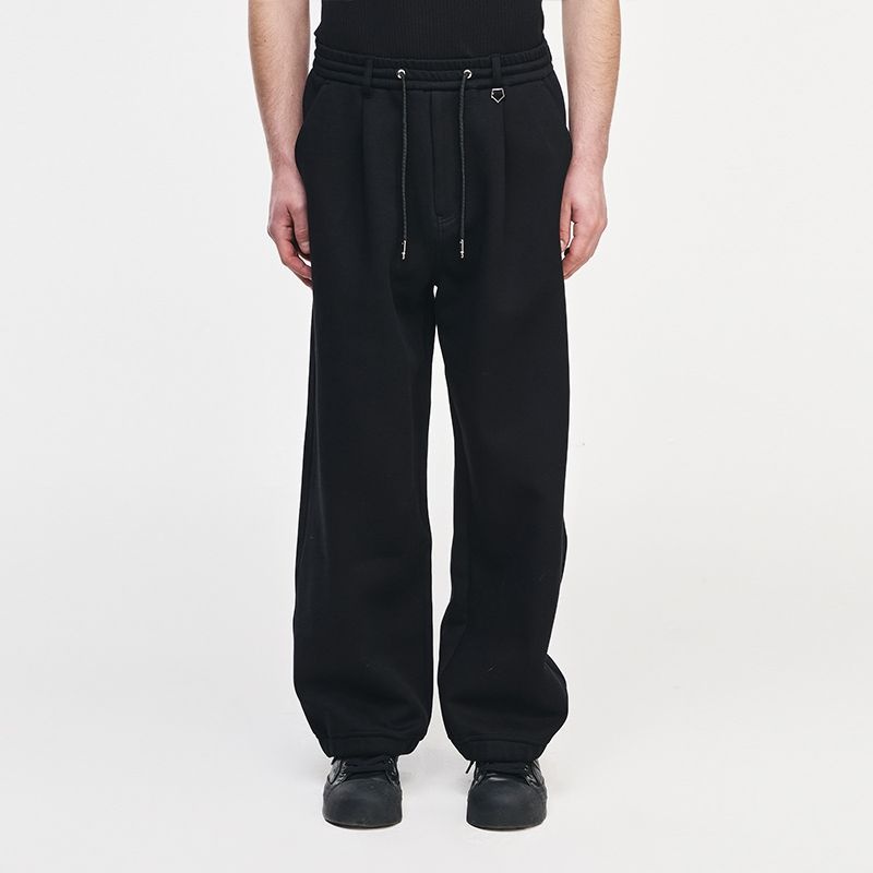 [롯데백화점] 송지오 지제로 팬서 커브드 스웻 팬츠 블랙 SI2PT815BK LE1220926820