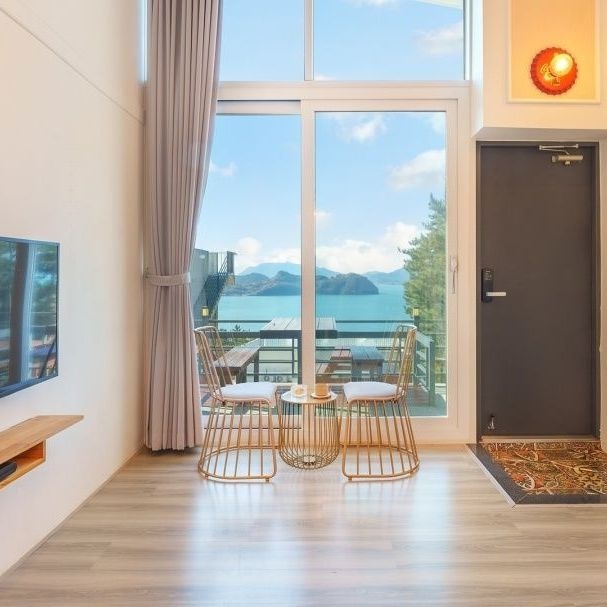 여수 제이플러스스파가족펜션