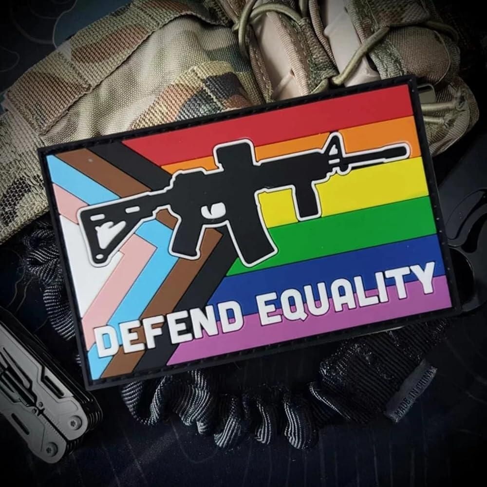 [Viusneun][해외] Defend Equality Progress Pride Morale Patch - 군용 장비, 배낭, 오퍼레이터 야구 모자, 플레이트 캐리어 및 조끼용 전술 PVC