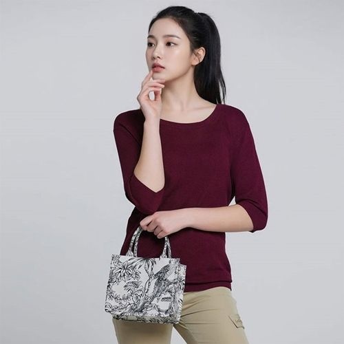 이동수 럭스골프 여성 클래식 라운드넥 반팔 니트 셔츠 LX21SNT4W_BUR