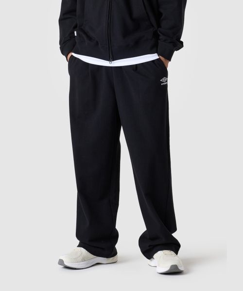 UMBRO 에센셜 와이드 스트레이트 팬츠 블랙UQ323CFP95 292428