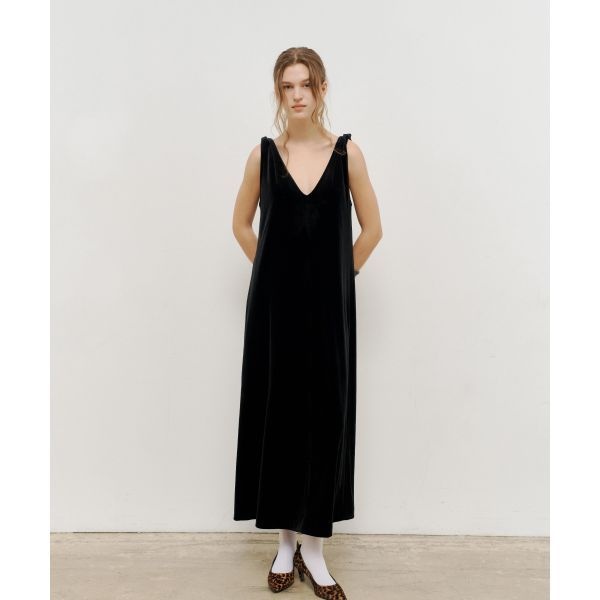 ANY GIVEN FRIDAY 애니기븐프라이데이 Velina 트위스트 벨벳 드레스 블랙 1921585