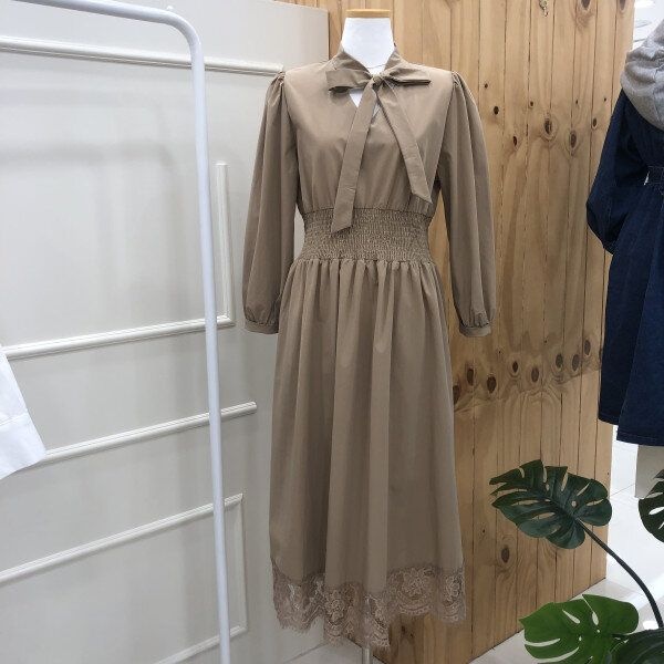 포커스 [모다아울렛][포커스]클래식 리본 넥 레이스 원피스 FS2A7OP0007_JK 전주김제점