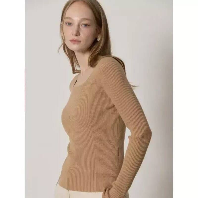 러쉬 울 스퀘어넥 리브 니트 탑 택가격138000원 868537