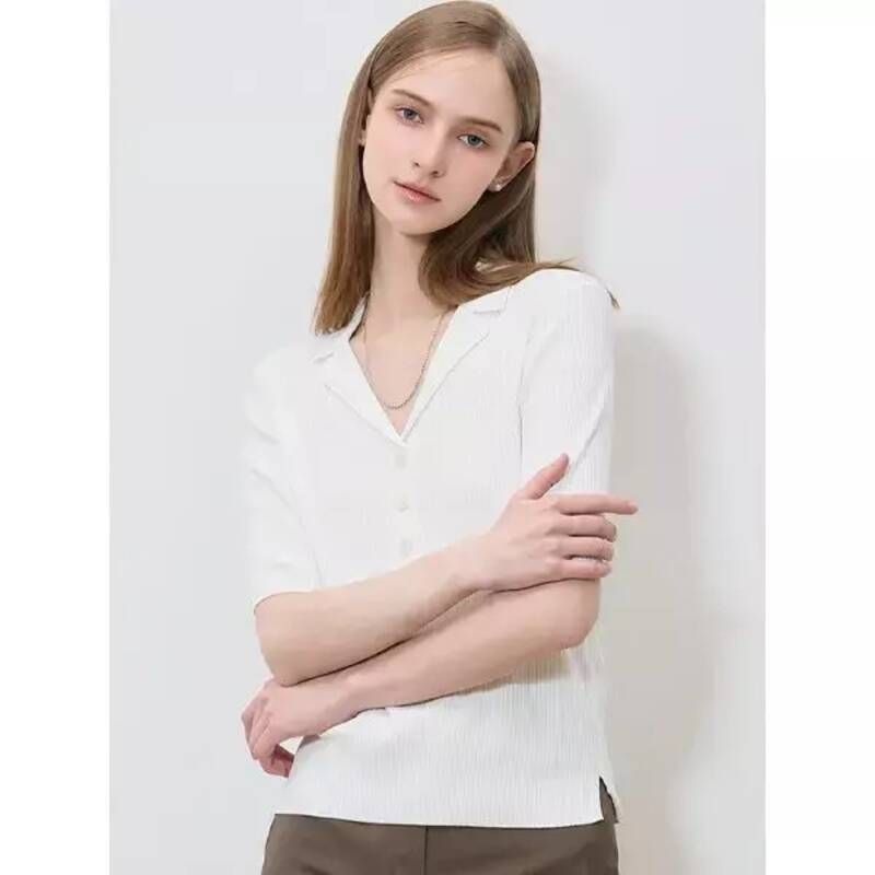 쉬즈미스SHESMISS 지적인 브이넥 카라 리브 니트 탑 택가격: 158000원 907678