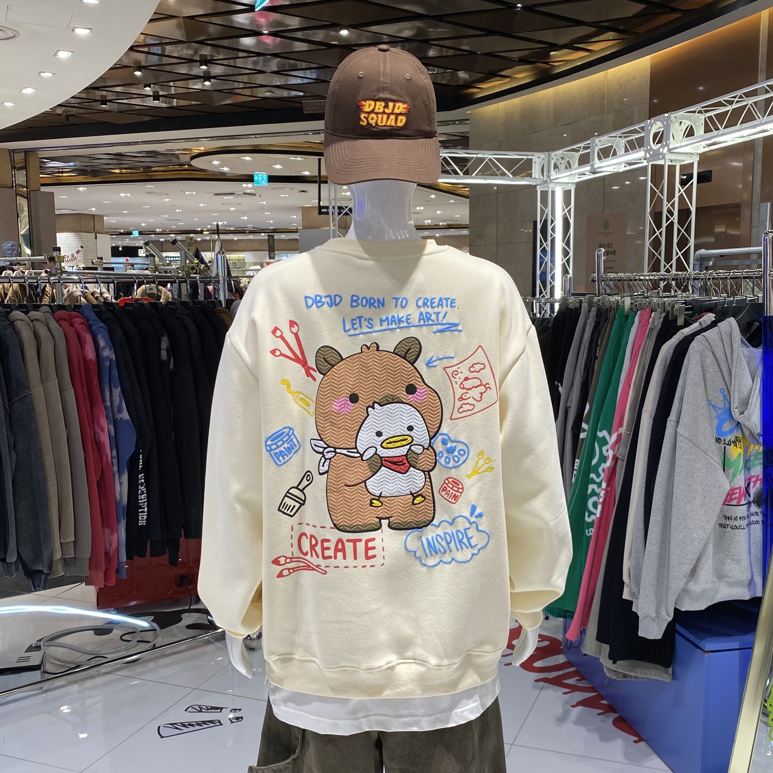 더블제이디 [AK수원점] [더블제이디] [남녀공용]뒷면 카피바라 기모 맨투맨 2색상 2치수